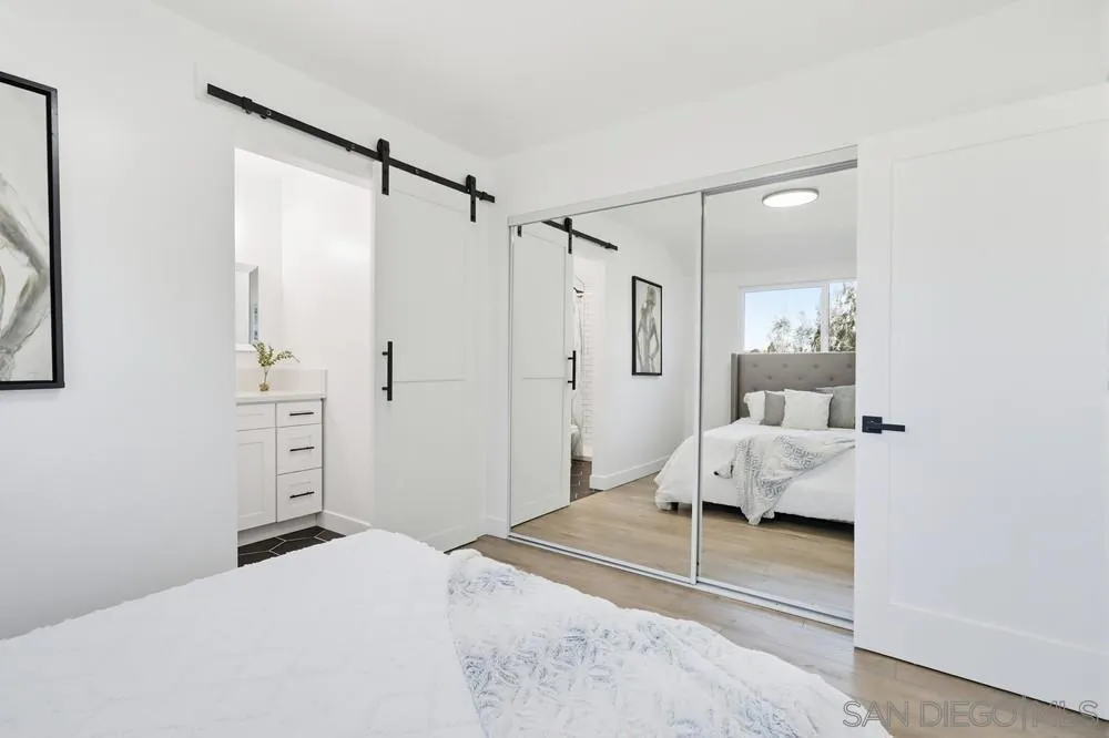 2537 E E 13th St, National City, California 91950 home-pic-25